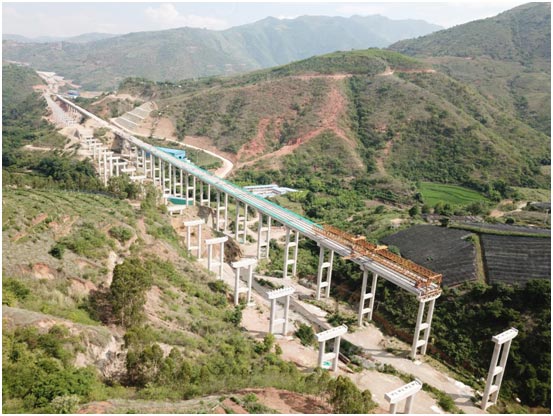 云南建投第十建設(shè)有限公司元蔓高速四標(biāo)